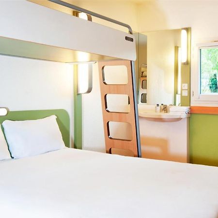 Ibis Budget Concarneau Esterno foto