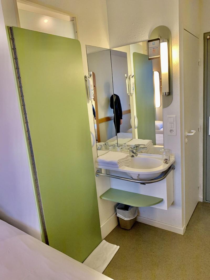 Ibis Budget Concarneau Esterno foto