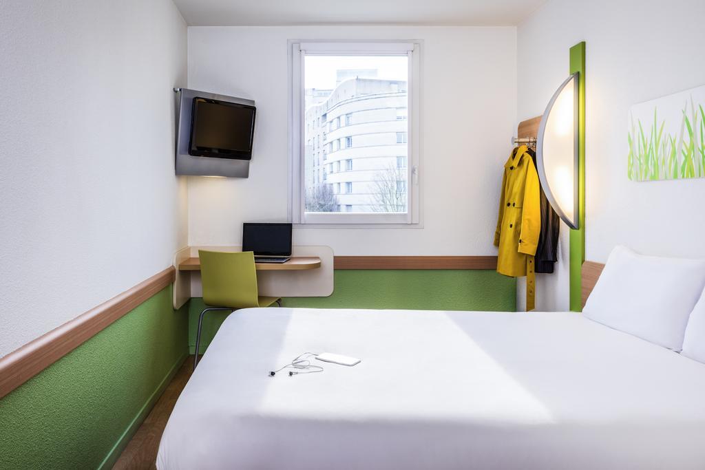 Ibis Budget Concarneau Esterno foto